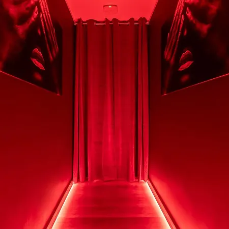 Secret Love Bdsm & Spa Poznan Exterior photo