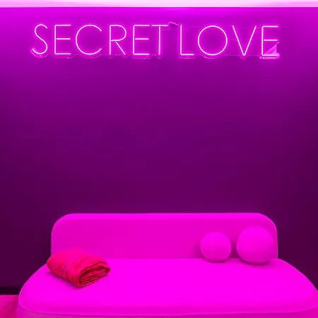 Secret Love Bdsm & Spa Poznan Exterior photo