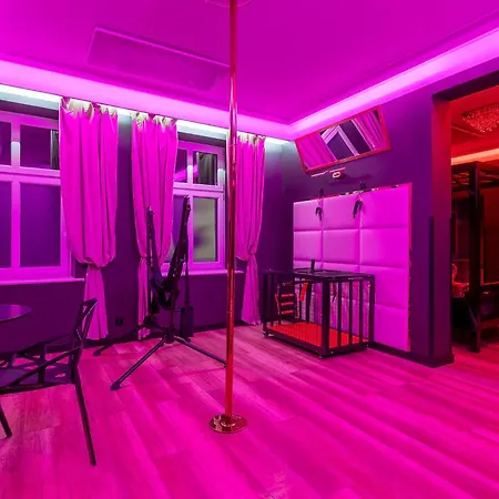 Secret Love Bdsm & Spa Poznan Exterior photo