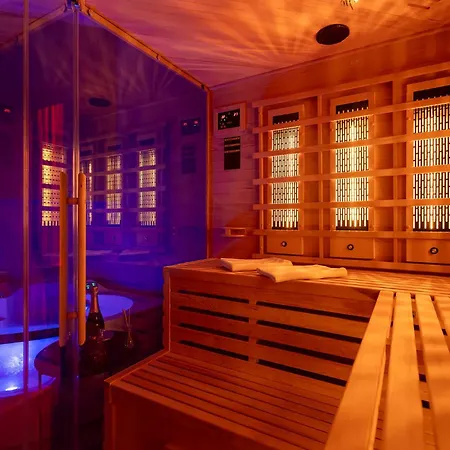 Secret Love Bdsm & Spa Poznan Exterior photo